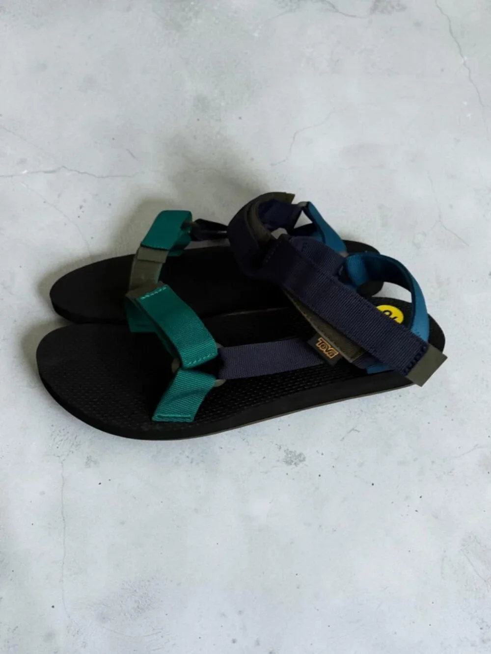 TEVA Men’s Multicolor Velcro Sandals Size 13 NEW NWOB